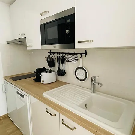 Duplex Lot 4 Climatisé Hypercentre à 5min Des Plages Appartement *